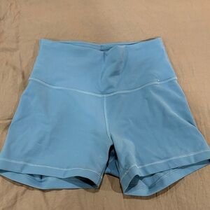 Lululemon 2.5” Wunder Train Biker Shorts